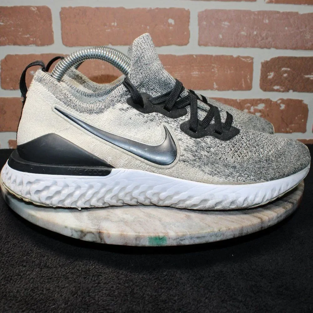 Nike Womens Shoes Size 10 Epic React Flyknit 2 Mesh Trainer Running Sneakers.
